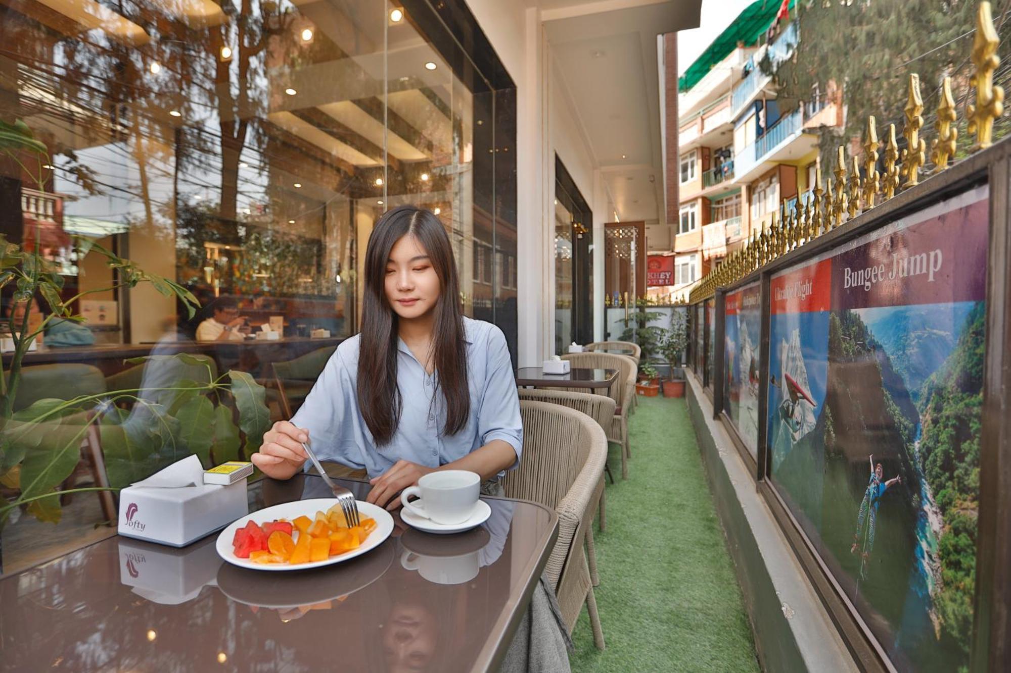 Lakhey Hotel Kathmandu Exteriör bild